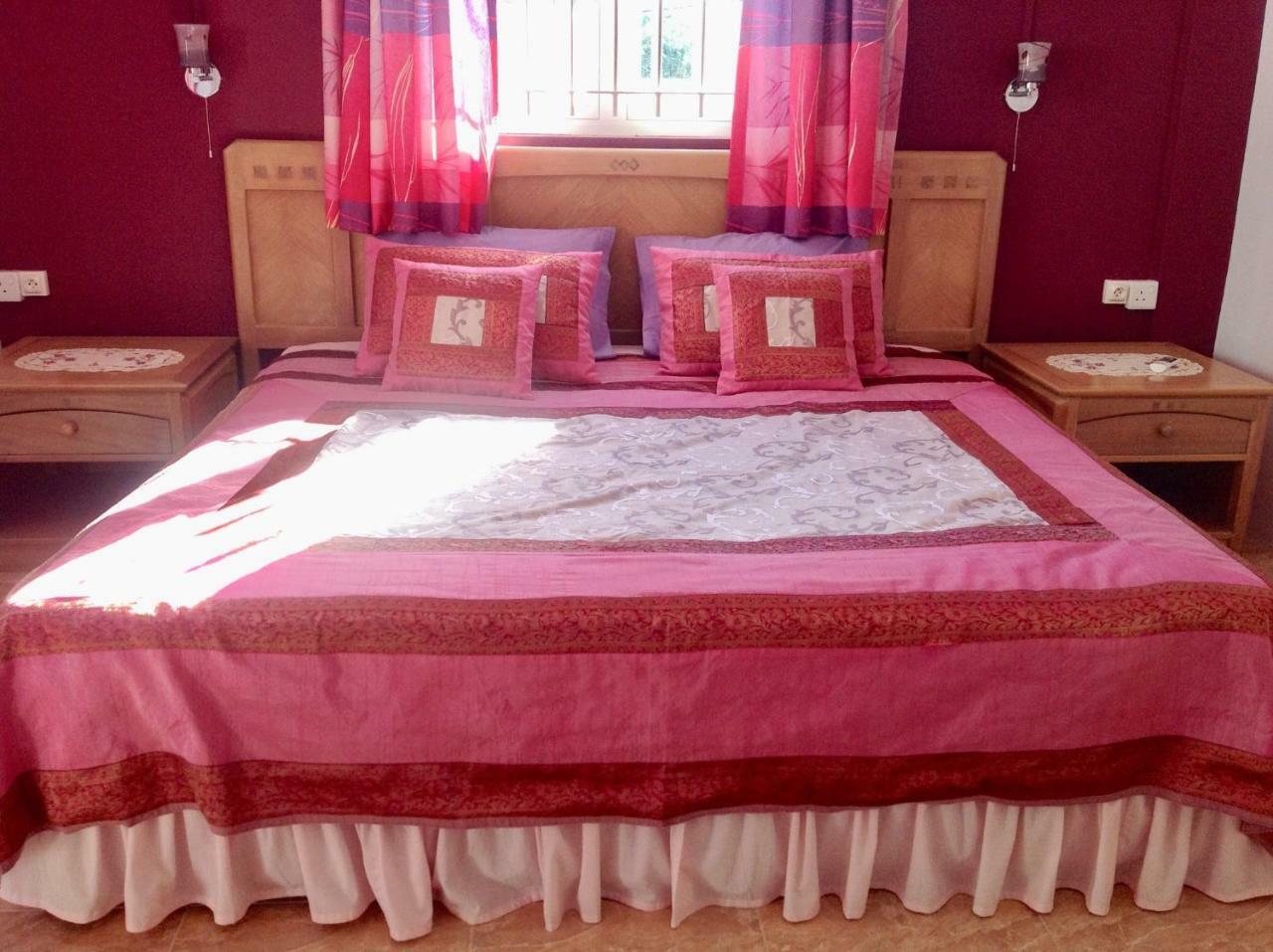 Fayruz Villa Is A 3 Bedroom, 3 Bathroom Detached House With Ac And Swimming Pool 5 Minutes Walk From Flic En Flac Public Beach Εξωτερικό φωτογραφία